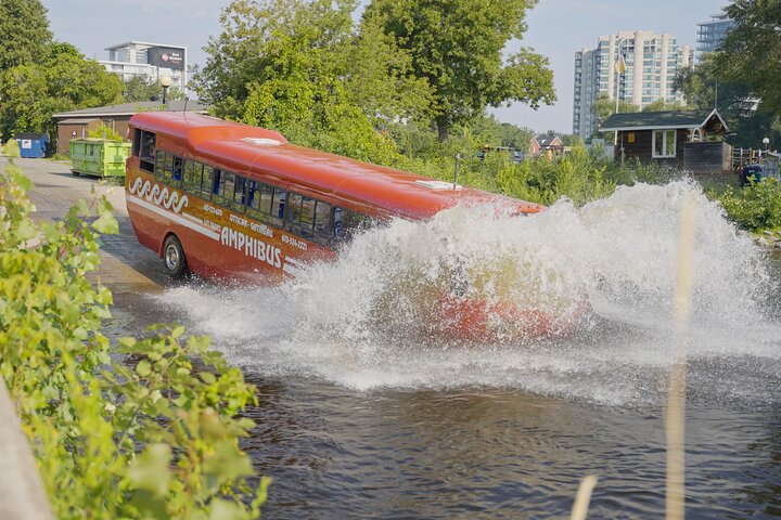 Ottawa City Tour efter land och vatten