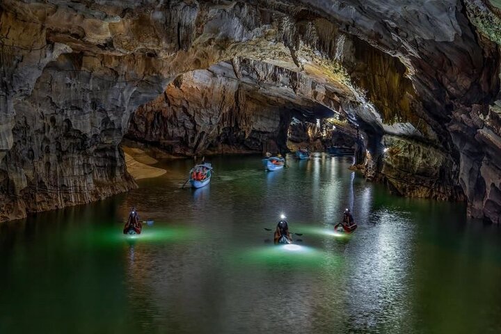 Phong Nha Cave - Paradise Cave Tour met kleine groep : All Inclusive