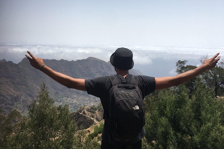 Santo Antão’s Signature Trek: Cova Crater into Paúl Valley – 5K