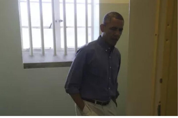 Visite de la prison d'une demi-journée de Robben Island avec billet de ferry pré-réservé.