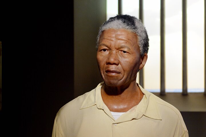 Visite de la prison d'une demi-journée de Robben Island avec billet de ferry pré-réservé.
