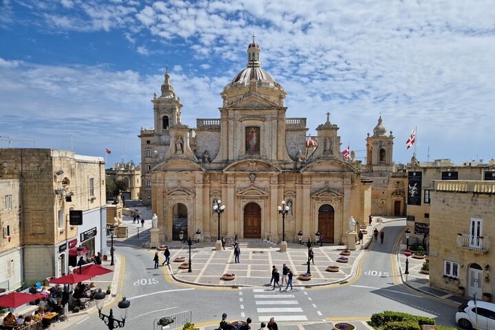 Tour dei punti salienti di Malta – Grotta Azzurra, Rabat, Mdina, Mosta Giornata intera