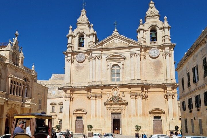 Tour dei punti salienti di Malta – Grotta Azzurra, Rabat, Mdina, Mosta Giornata intera