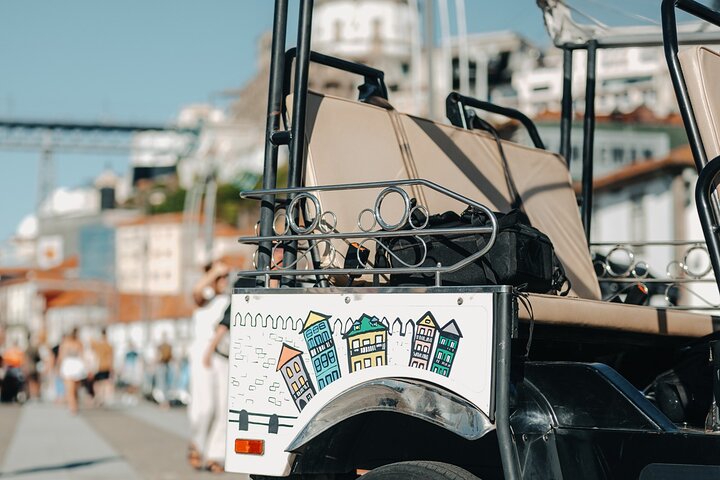 Découvrez Porto & Gaia Highlights par Private Tuk Tuk (2–4H)