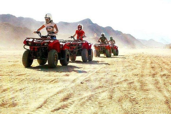 Quadrijden en kameelrijden met bedoeïenenshow in Marsa Alam