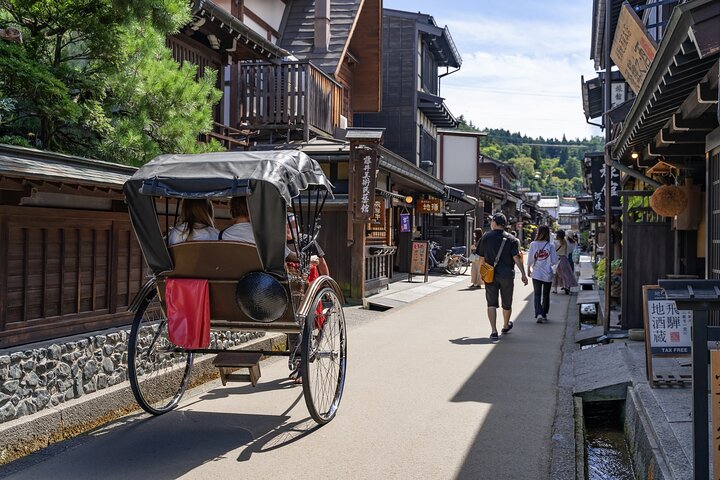 Gujo, Hida Takayama og Shirakawa-go-dagstur fra Nagoya