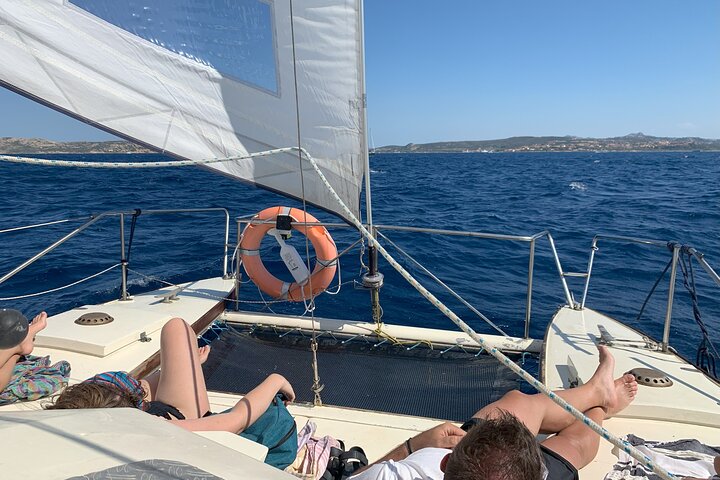 Katamaran-dagstur til La Maddalena-øerne med sardinsk frokost