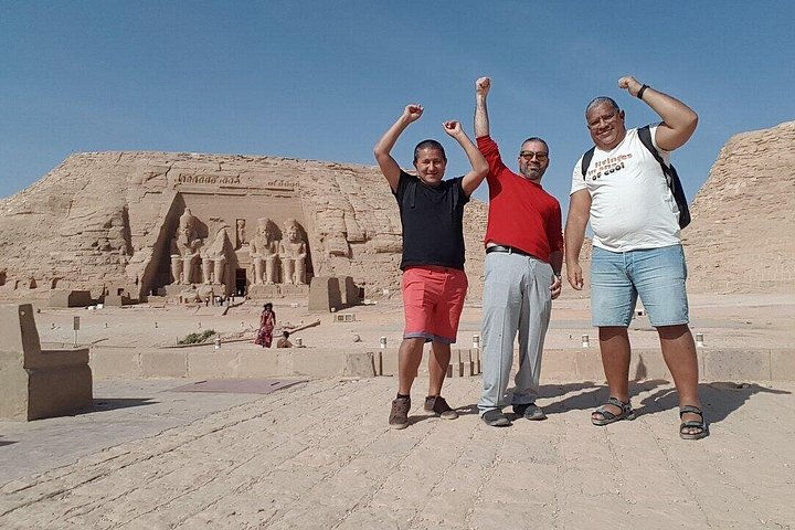 5 - Days Nile Cruise navigue Louxor à Assouan et Abu Simbel. Montgolfière