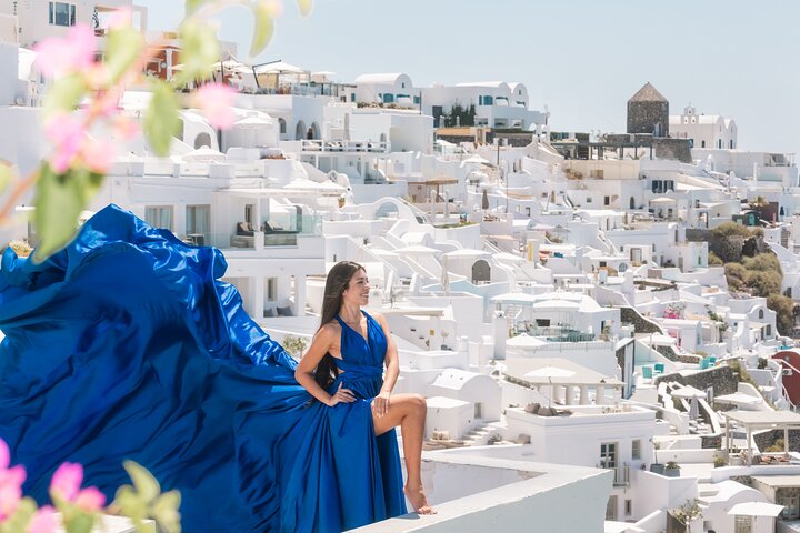Eksklusiv Santorini Flying Dress Photoshoot med Pickup