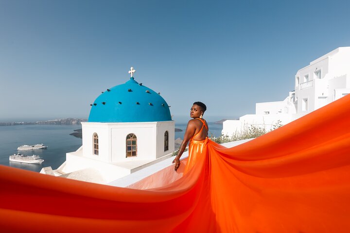 Eksklusiv Santorini Flying Dress Photoshoot med Pickup