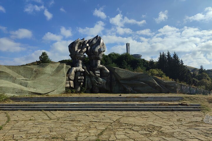 Visite du patrimoine communiste - Buzludzha et la puissance de l'aviation du bloc de l'Est