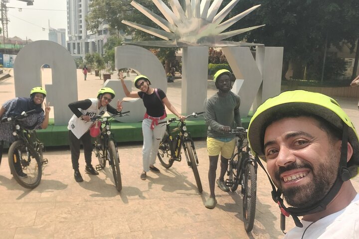 Kigali E-Bike City Tour with Breakfast