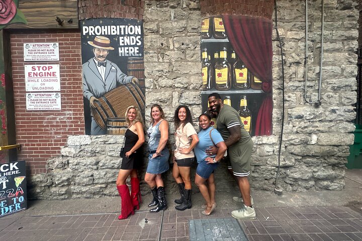 Nashville's Speakeasy Secrets: Murder True Crime Cocktail Crawl