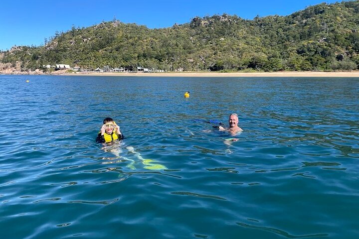 Restauranter i nærheten av Magnetic Island Snorkel Jet Ski Tour