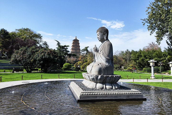 Private Xi'an Day Tour: Terracotta Army&Optional City Attractions