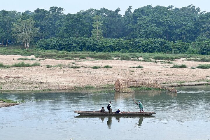 2 nachten 3 dagen Chitwan National Park-pakket met jeepsafari