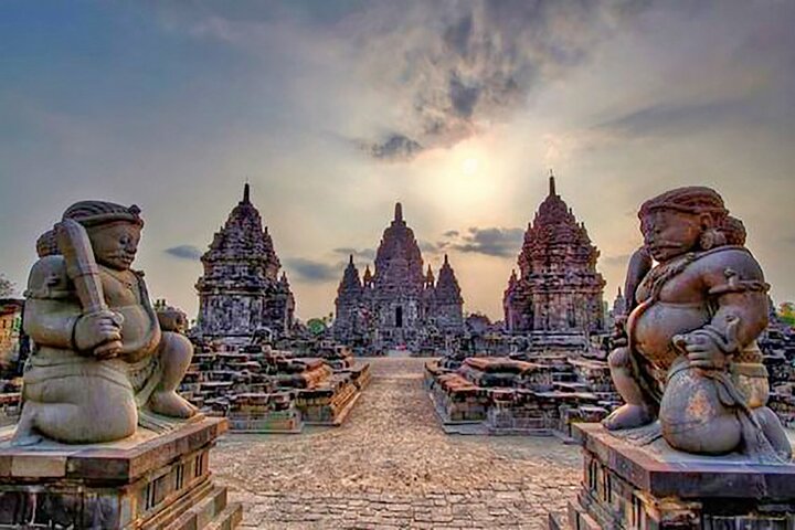 Da Port Semarang: tour privato di Yogyakarta al Tempio di Borobudur