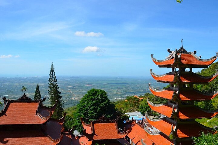 Mui Ne/Phan Thiet: Monte Ta Cu con funivia e Buddha sdraiato