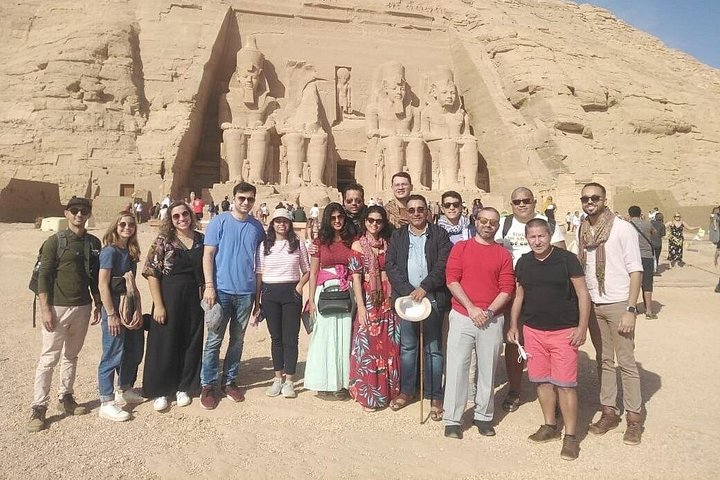 5 - Days Nile Cruise navigue Louxor à Assouan et Abu Simbel. Montgolfière