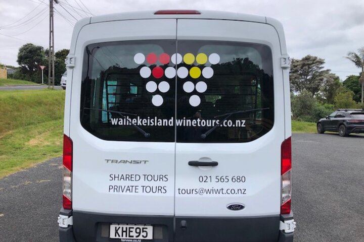 PREMIUM VIN TASTING = Waiheke Island Wine Tours MAX 11 kunder!