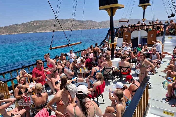 Crucero de lujo por 3 islas con 4 paradas para nadar con el Capitán Morgan