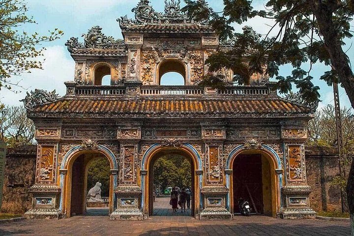 Hue City Sightseeing Privat bil med engelsktalende sjåfør