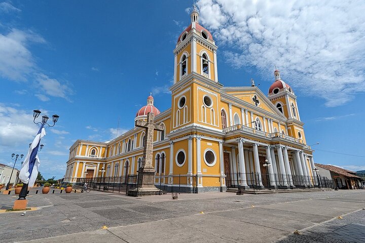 Nicaragua endagstur till koloniala Granada och Crafty Masaya