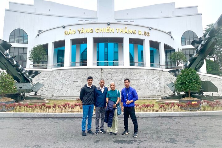Hanoi Customized Private City Tour with Train Street