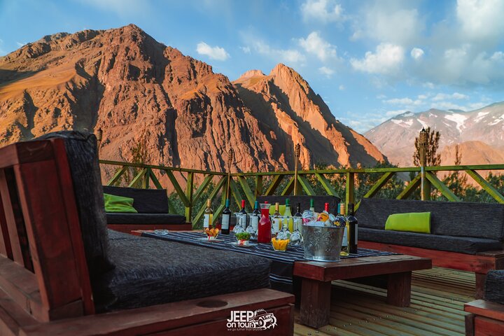 Santiago, Chile; Cajón del Maipo; Fontes Termais; Cachoeira; Churrasco Chileno