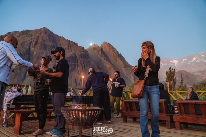 Santiago, Chile; Cajón del Maipo; Fontes Termais; Cachoeira; Churrasco Chileno