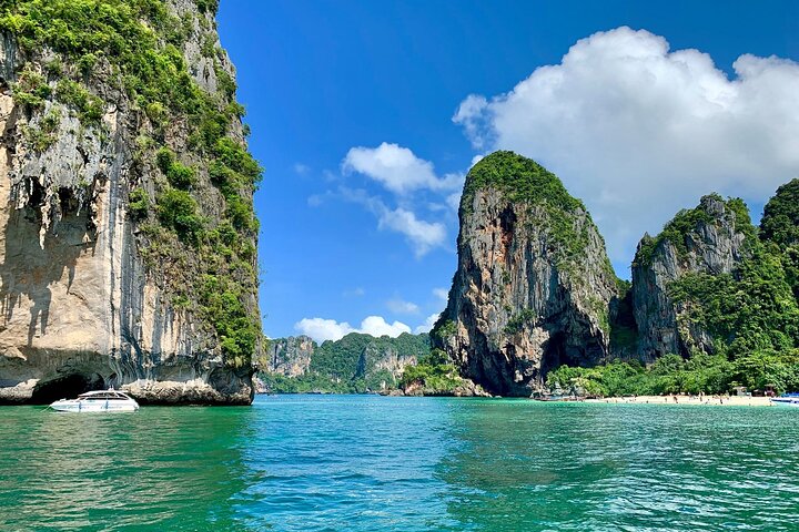 Phi Phi Khai Islands udflugt med havudsigt og frokost med speedbåd