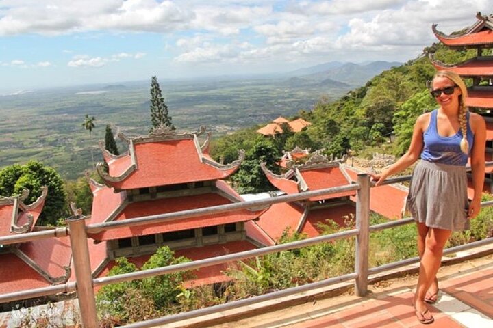 Mui Ne/Phan Thiet: Monte Ta Cu con funivia e Buddha sdraiato