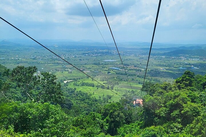Mui Ne/Phan Thiet: Monte Ta Cu con funivia e Buddha sdraiato