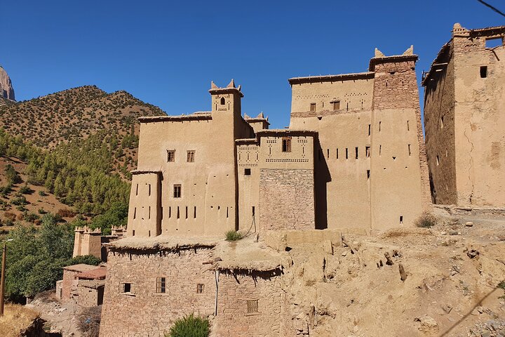 Hoteller i nærheden af Roses Valley - 1000 Kasbah Ruins Trek