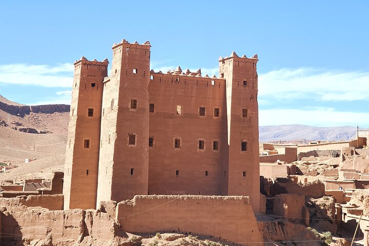 Hoteller i nærheden af Roses Valley - 1000 Kasbah Ruins Trek