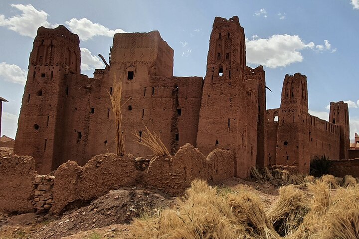Hoteller i nærheden af Roses Valley - 1000 Kasbah Ruins Trek