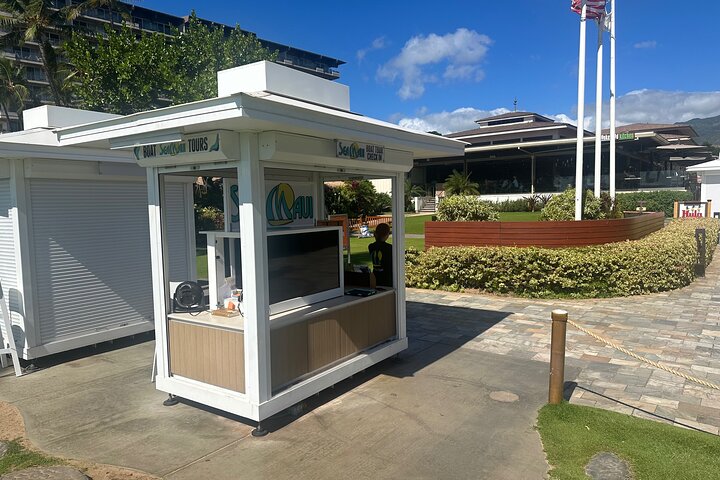 Crociera con cena al tramonto premium a Maui dalla spiaggia di Ka’anapali