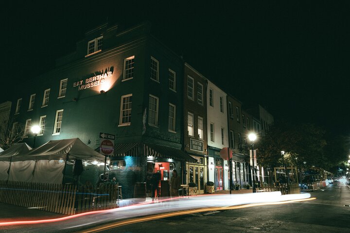 Baltimore Hechizado : La venganza del cuervo, Bones & Ballads Tour fantasma