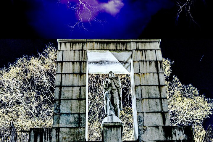 Providence spooktochten: Fantooms, Poltergeists, & Pestilence