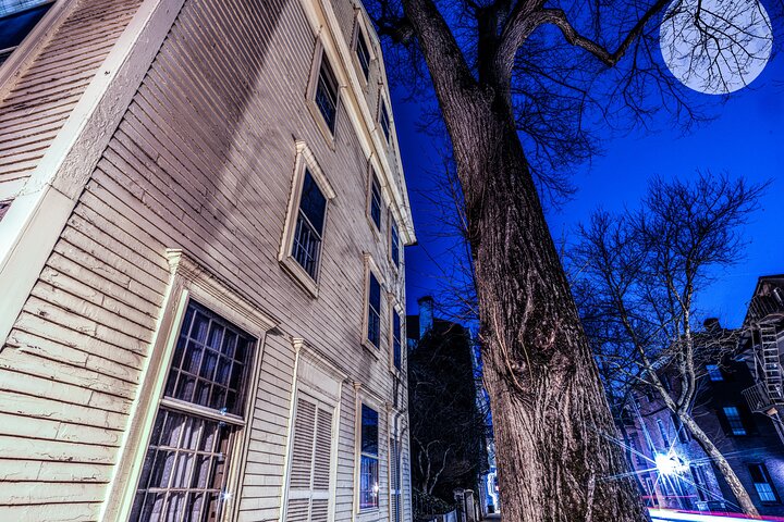 Providence spooktochten: Fantooms, Poltergeists, & Pestilence