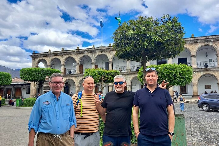 Excursão Terrestre Antigua Guatemala a partir de Puerto Quetzal