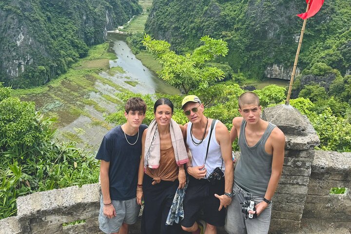 Ninh Binh Day Trip from Hanoi with Tam Coc Boat Ride