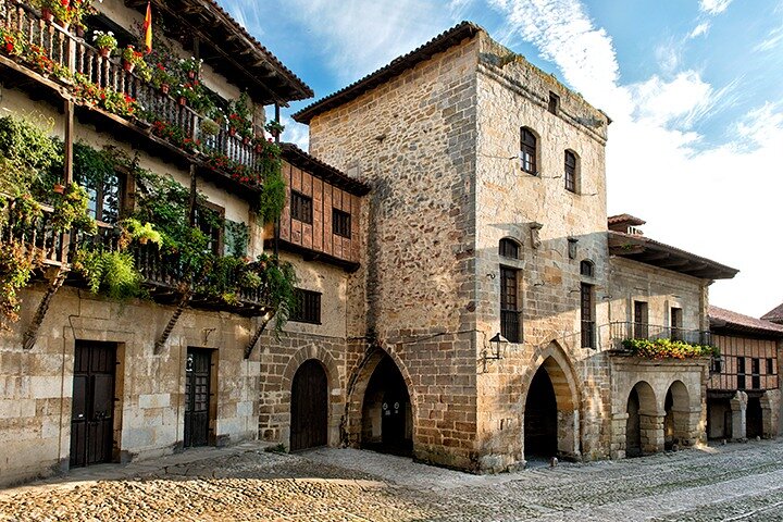 Santander: The Caprice of Gaudí, Santillana and Redwood Forest