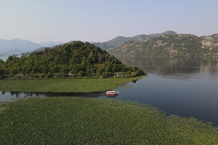 Virpazar Skadar Lake Tour in barca con fauna e natura