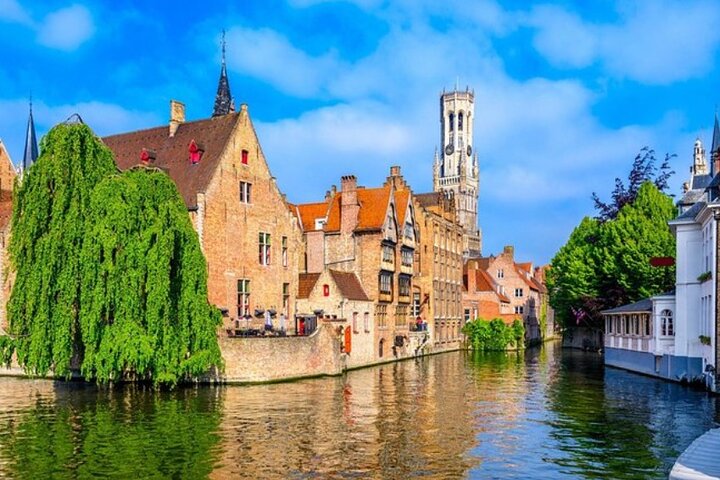 Excursión de lujo a Brujas y crucero por los canales desde la terminal de cruceros