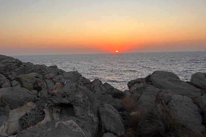 Visite au coucher du soleil autour d'Antiparos | Tour en bateau privé