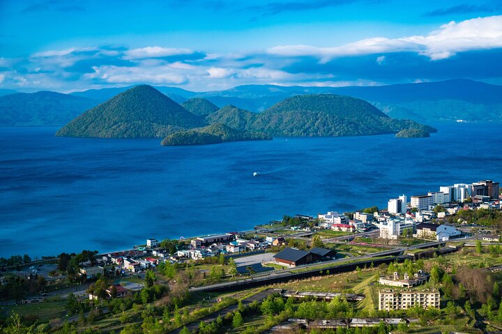 Vandra Mt Usu och besök Lake Toya Day Tour