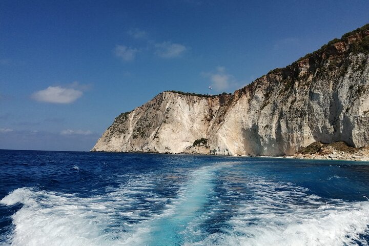 Excursion en petit bateau à Zante vers Keri Mizithres et Marathonisi