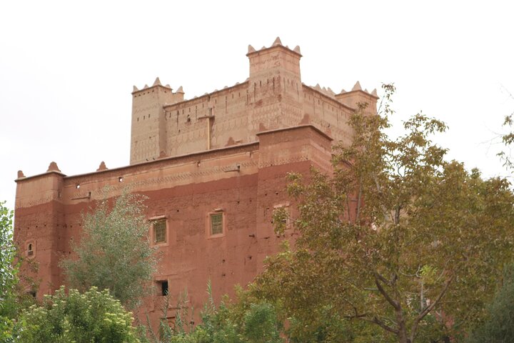 Hoteller i nærheden af Roses Valley - 1000 Kasbah Ruins Trek