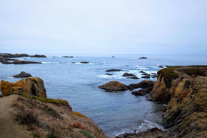 Attività di caccia al tesoro a Fort Bragg, California, a piedi e gioco
